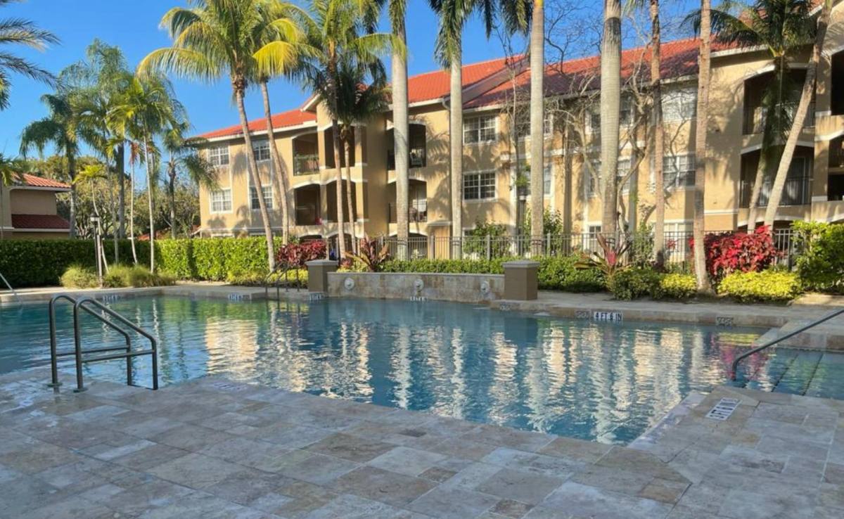 Condo for rent at 160 SW 117th Terrace #MARQUESA, Hollywood, FL 33025