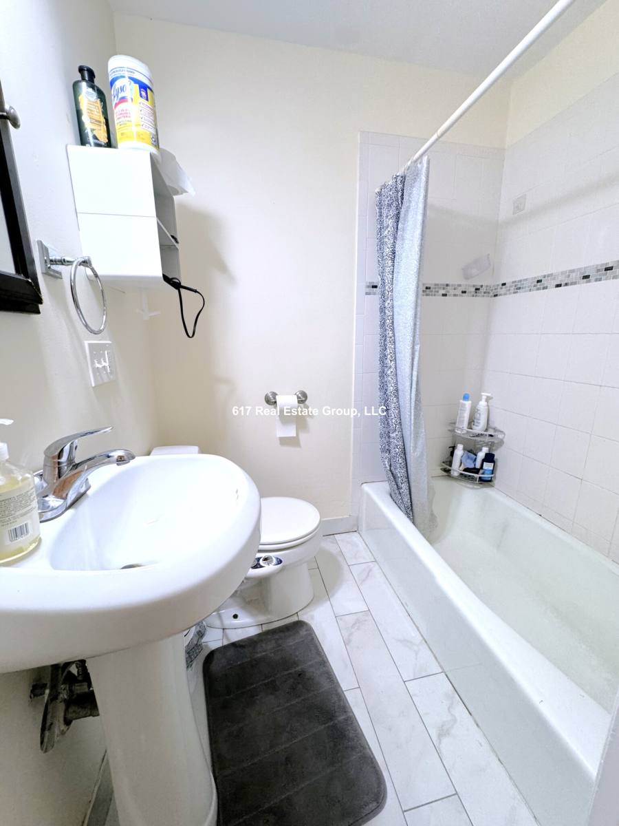 Apartment for rent at 14 Leverett St #1, Brookline, MA 02445