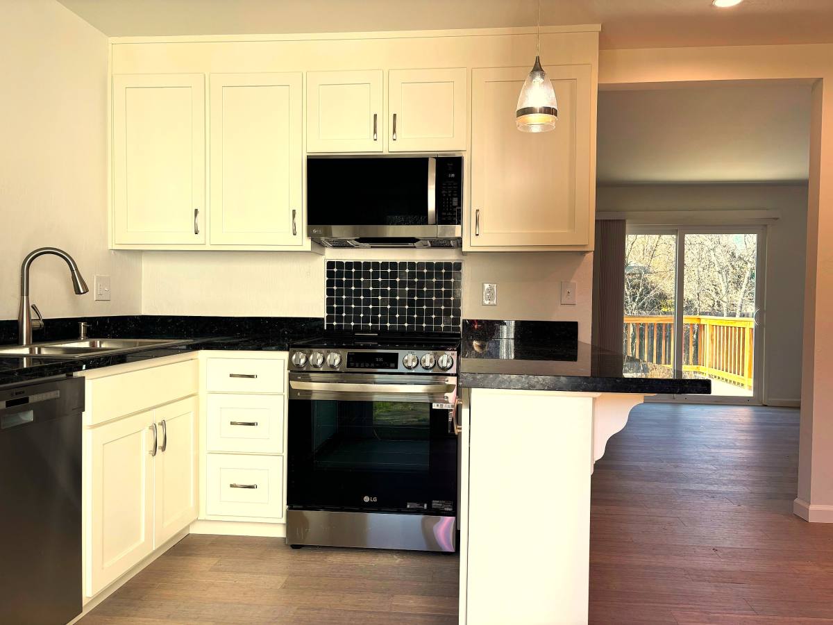 House for rent at 2 Hallin Dr, Santa Rosa, CA 95409