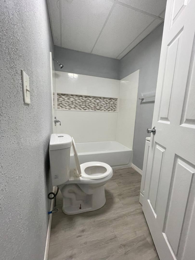 Apartment for rent at 537 Potter St #1, Toledo, OH 43605