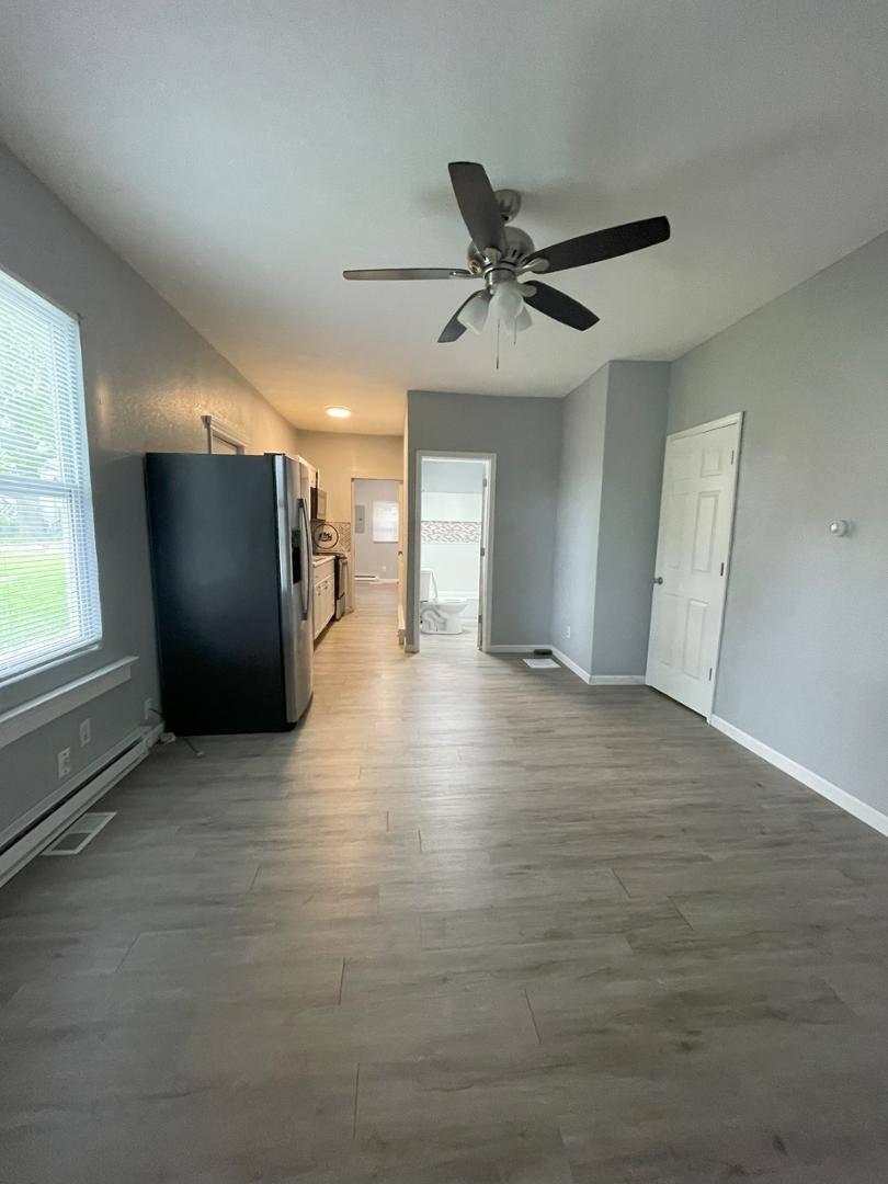Apartment for rent at 537 Potter St #1, Toledo, OH 43605