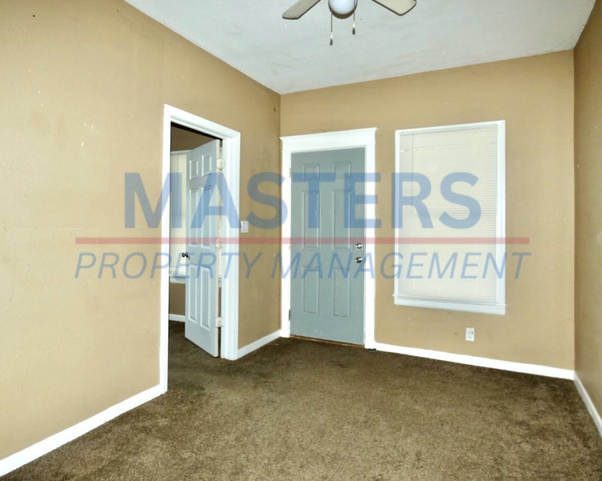 Apartment for rent at 2563 Foraker Ave, Toledo, OH 43609