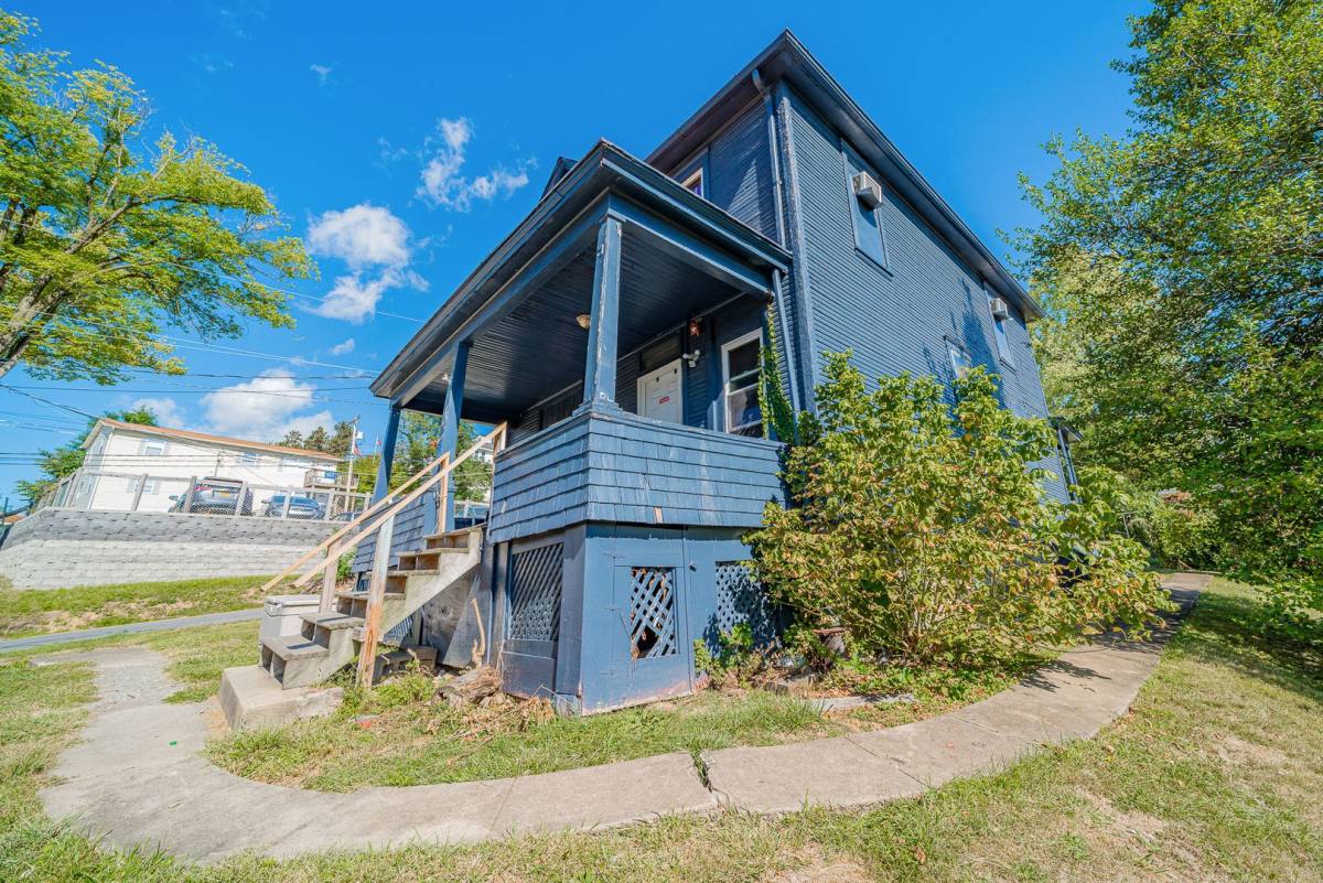 House for rent at 400 Fife Ave, Morgantown, WV 26505