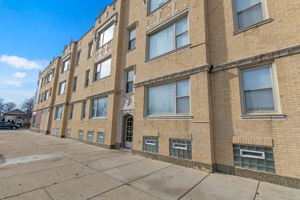 Apartment for rent at 3432-36 W 59th St, Chicago, IL 60629