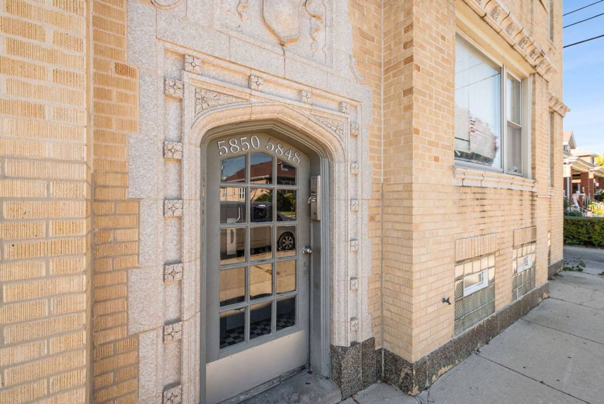Apartment for rent at 3432-36 W 59th St, Chicago, IL 60629
