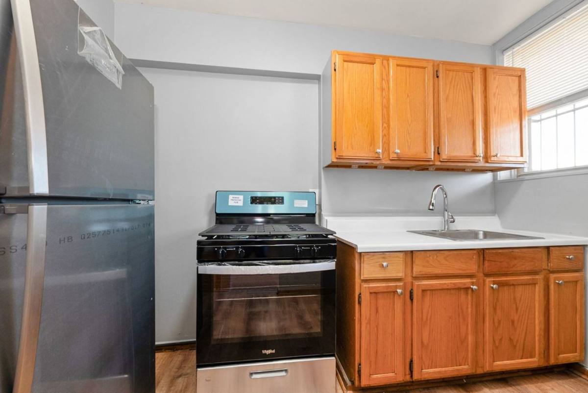 Apartment for rent at 3432-36 W 59th St, Chicago, IL 60629