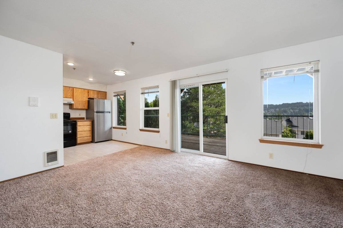 Apartment for rent at 910 20th St, Bellingham, WA 98225