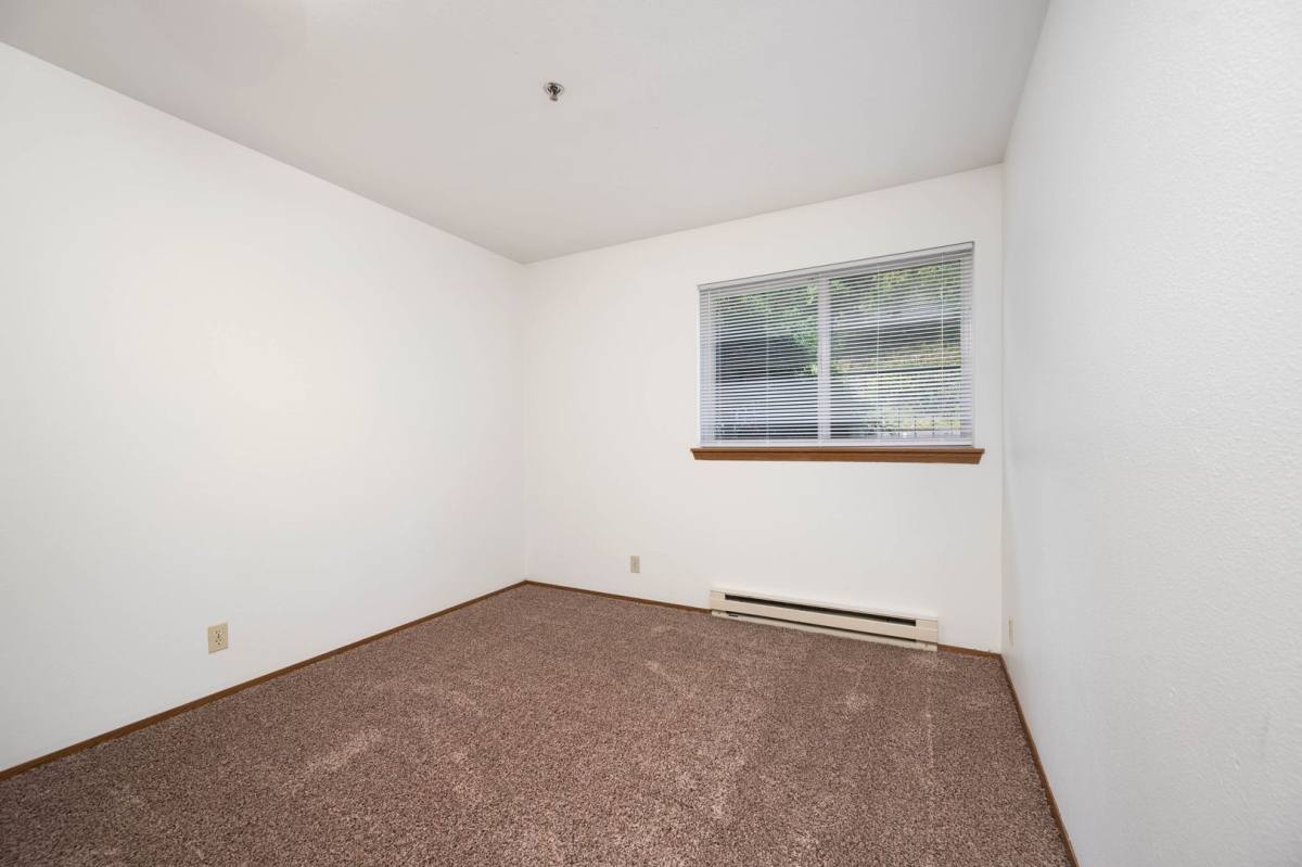 Apartment for rent at 910 20th St, Bellingham, WA 98225