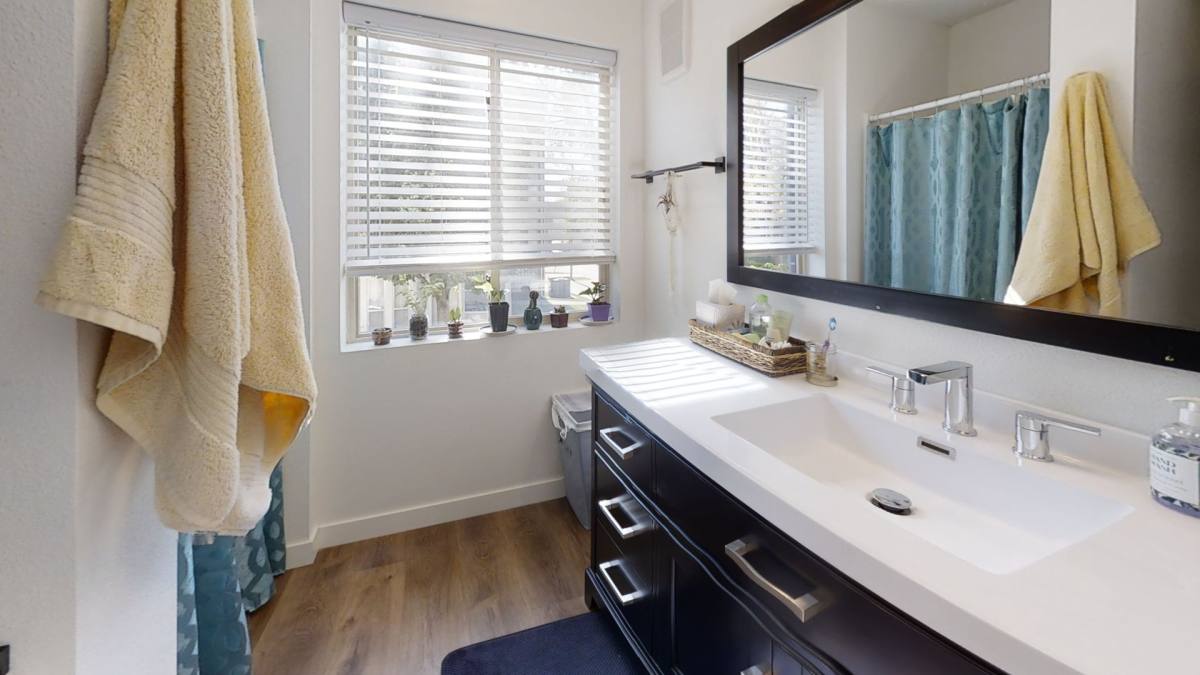 Apartment for rent at 600 S Capitol St, Iowa City, IA 52240