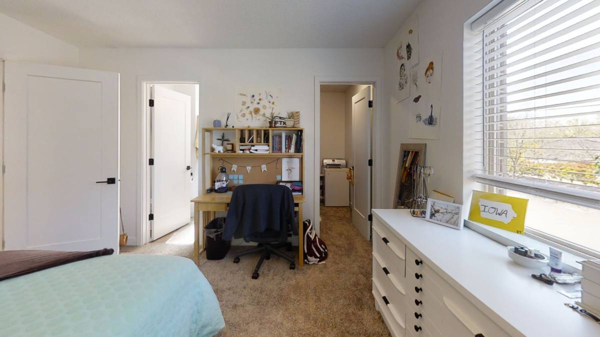 Apartment for rent at 600 S Capitol St, Iowa City, IA 52240