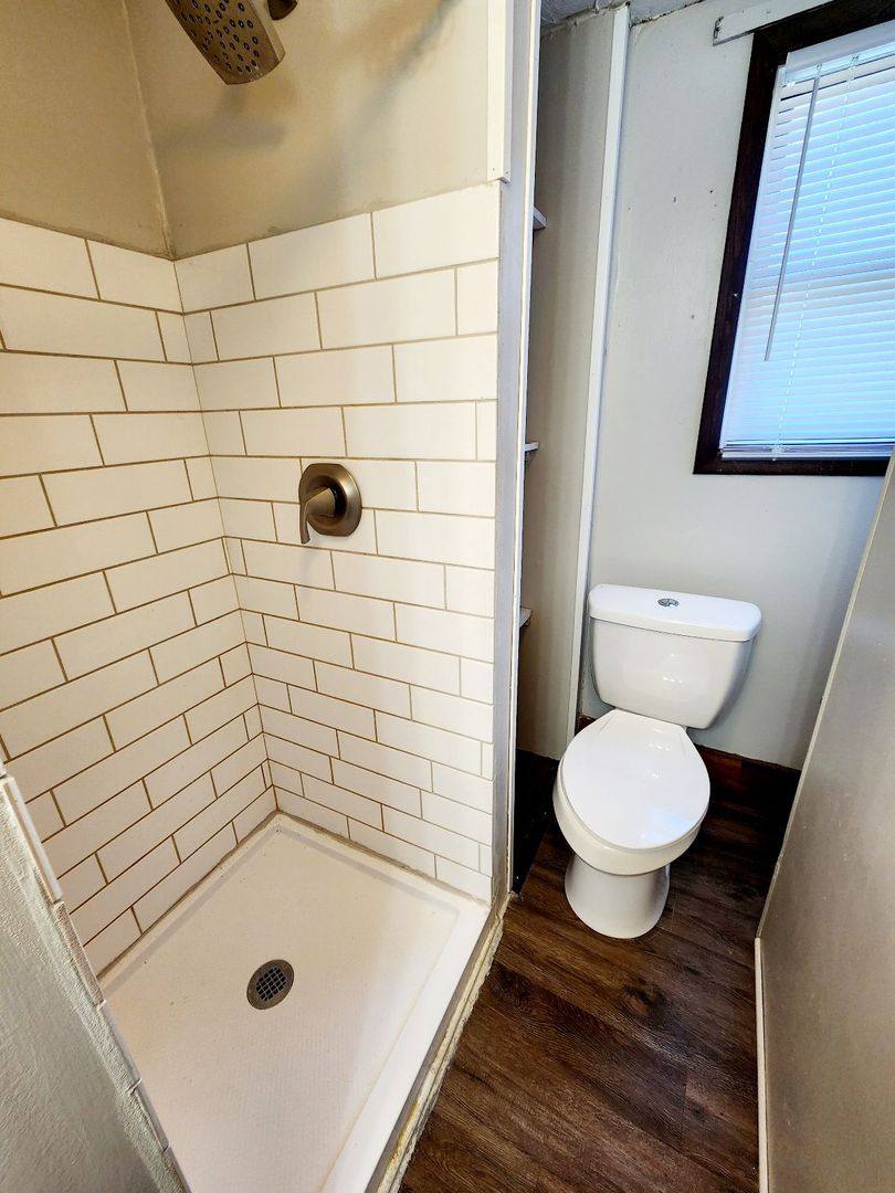 Apartment for rent at 912 Naomi St, Morgantown, WV 26505