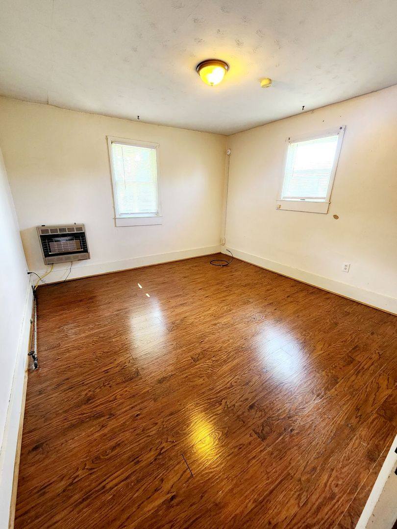 Apartment for rent at 912 Naomi St, Morgantown, WV 26505