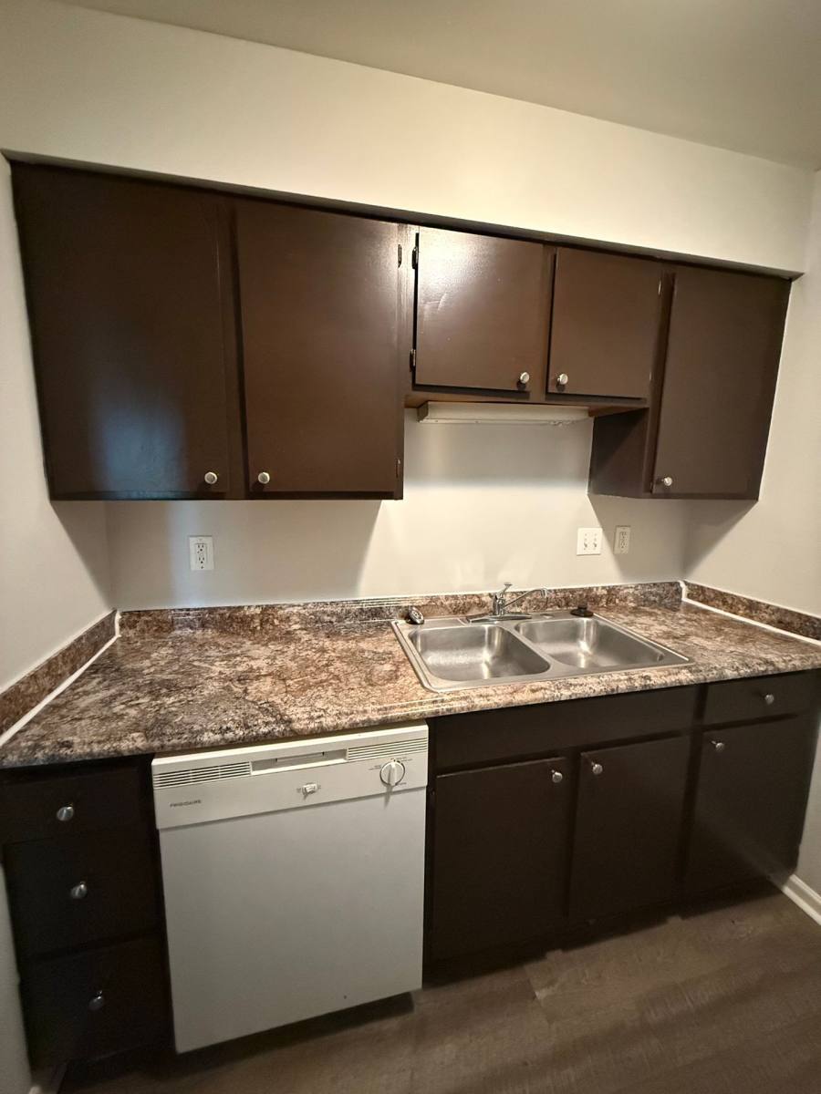 Apartment for rent at 360 S Rosenberger Ave, Evansville, IN 47712