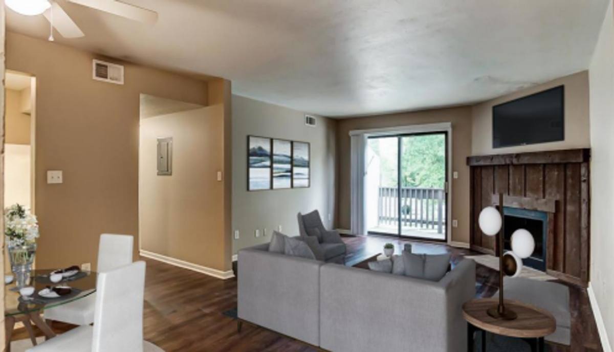 Apartment for rent at 360 S Rosenberger Ave, Evansville, IN 47712