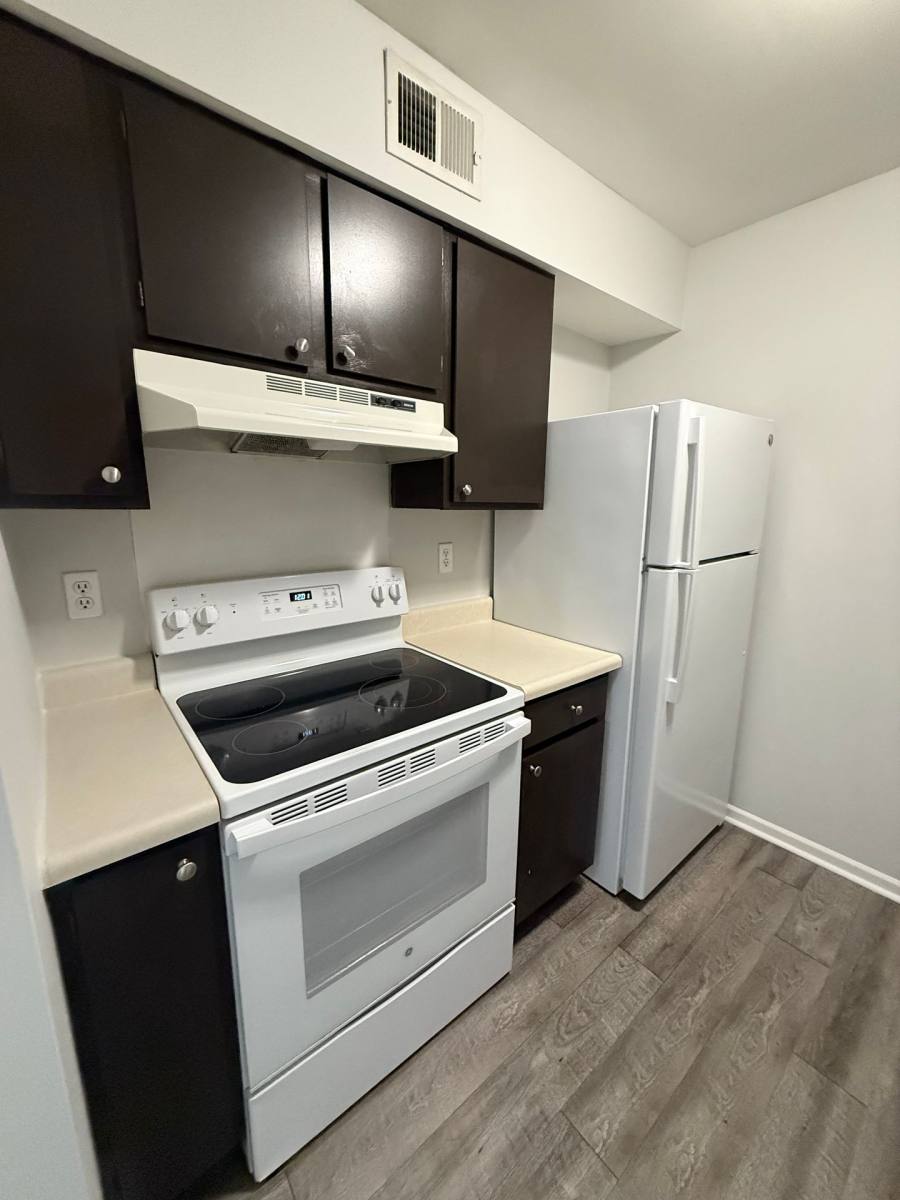 Apartment for rent at 360 S Rosenberger Ave, Evansville, IN 47712