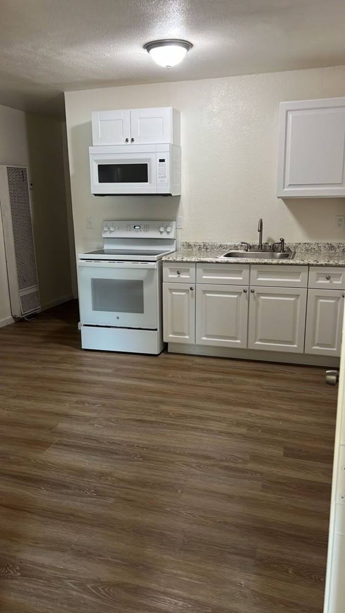 Apartment for rent at 633 I St, Los Banos, CA 93635