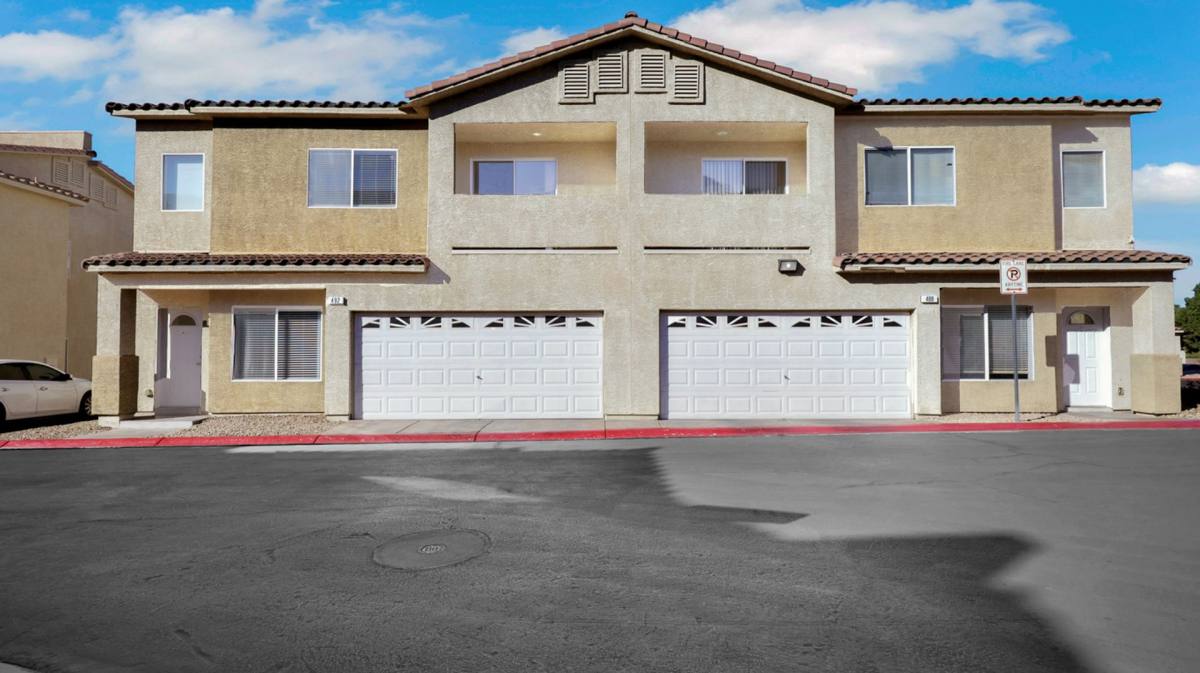 Townhouse for rent at 492 Parrot Beak, Henderson, NV 89012