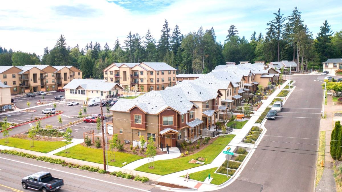 Townhouse for rent at 2027 W Powell Blvd, Gresham, OR 97030