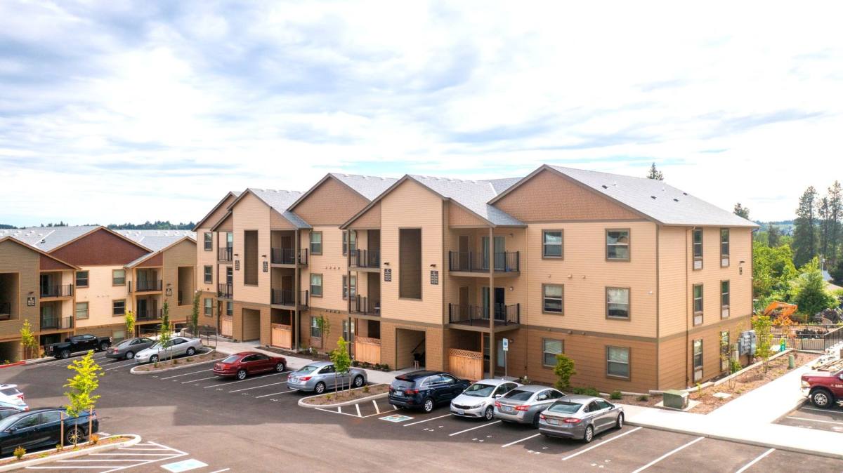 Townhouse for rent at 2027 W Powell Blvd, Gresham, OR 97030