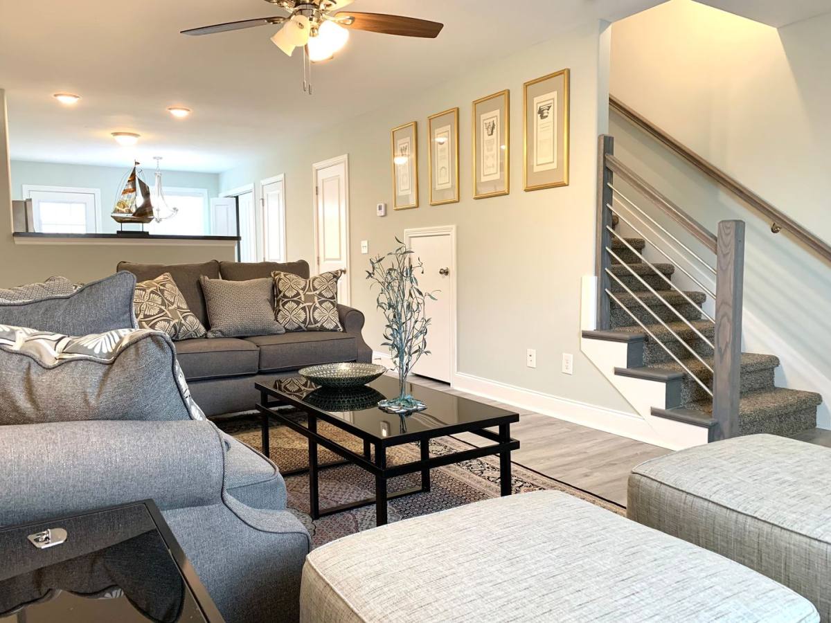 Townhouse for rent at 915 Sinclair Dr, Clarksville, TN 37042