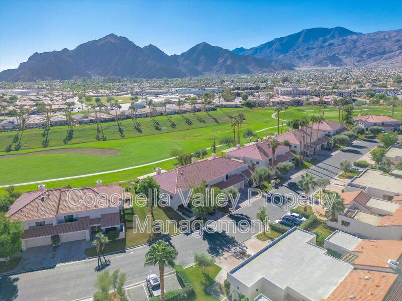 Townhouse for rent at 78133 Calle Norte, La Quinta, CA 92253