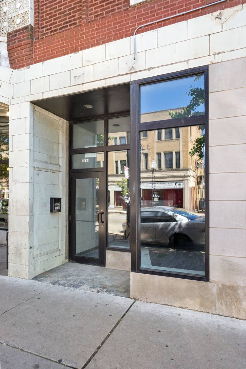 Apartment for rent at 1625 W Howard, Chicago, IL 60626