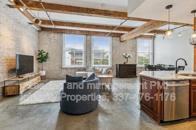 Condo for rent at 825 Lafayette St #4, New Orleans, LA 70113