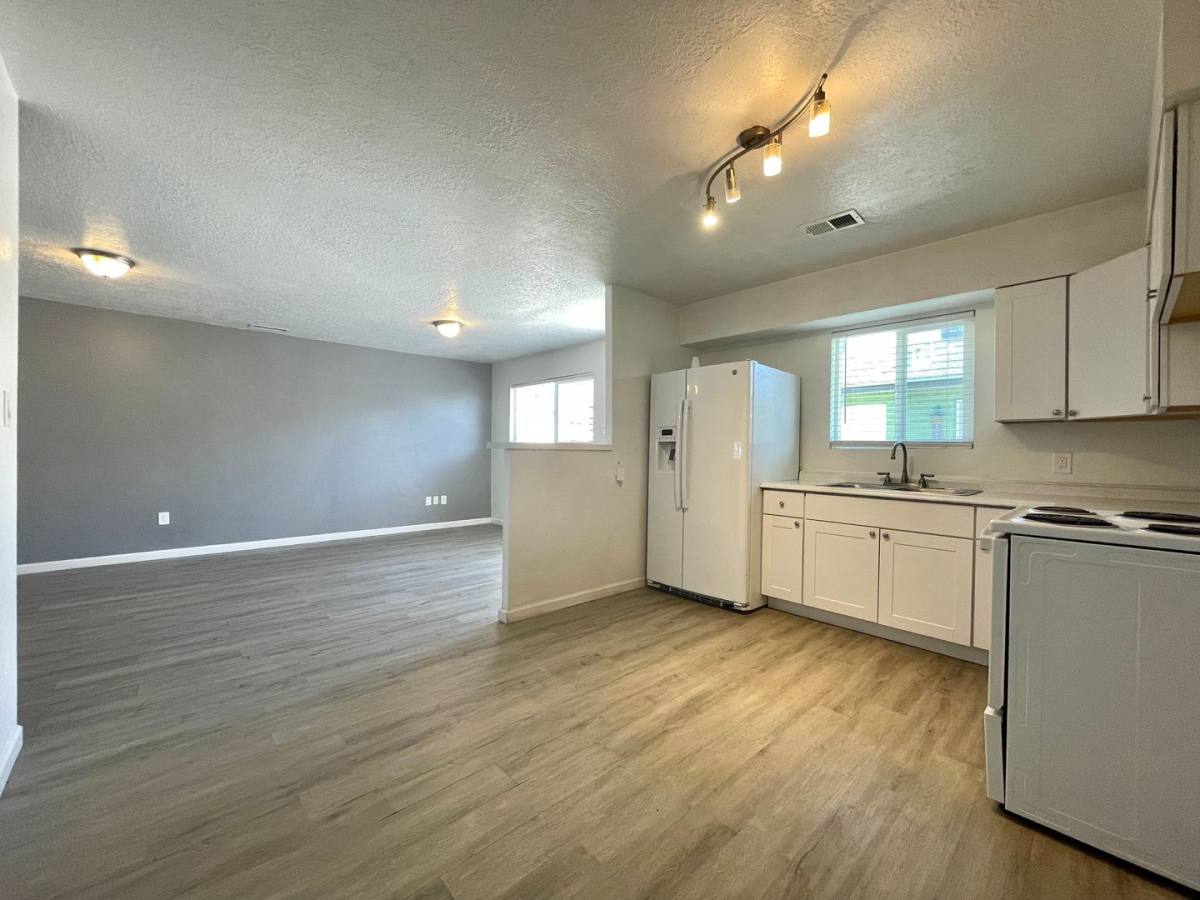 Apartment for rent at 221 63rd St NW, Albuquerque, NM 87105