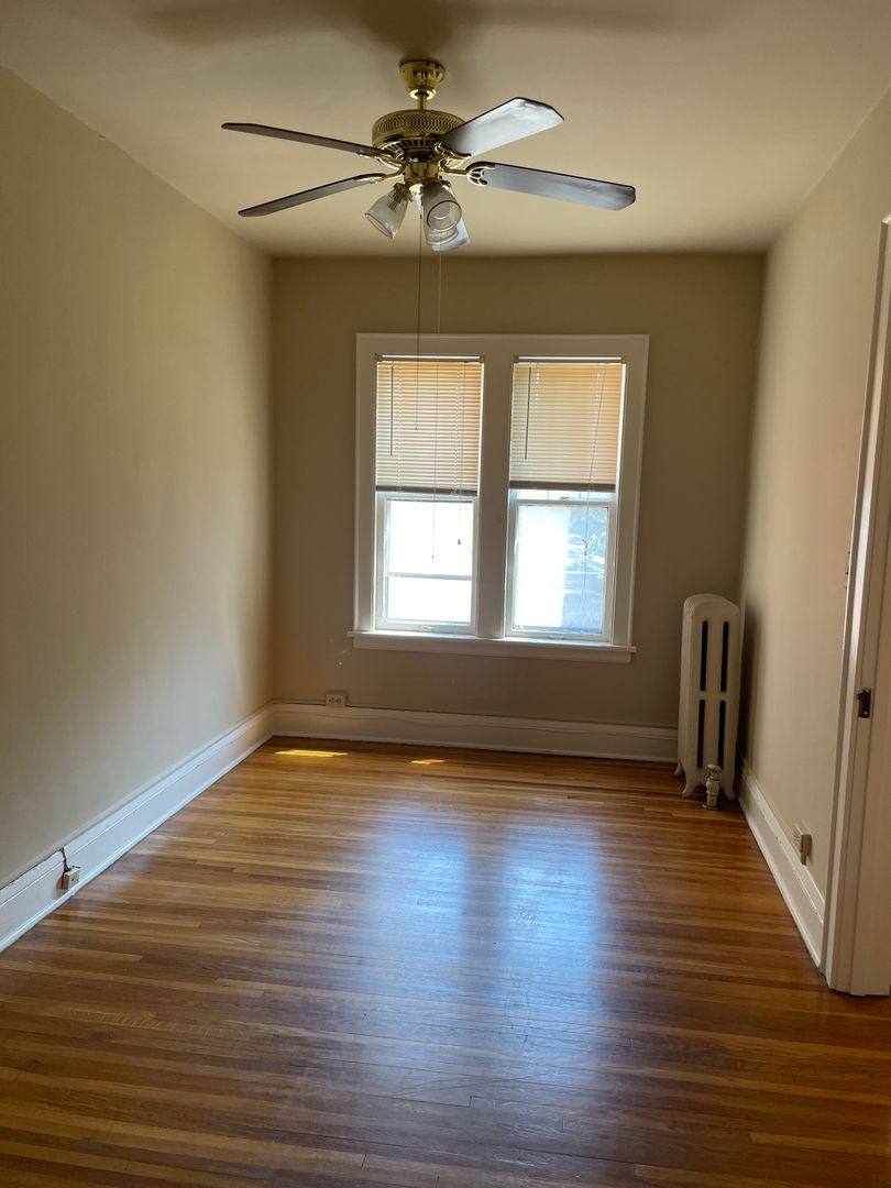 Apartment for rent at 610 W Franklin Ave, Minneapolis, MN 55405