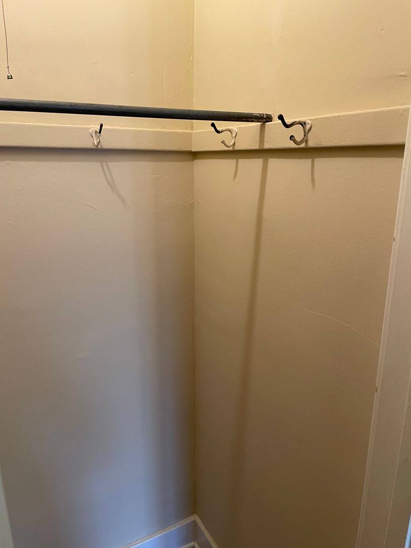 Apartment for rent at 610 W Franklin Ave, Minneapolis, MN 55405