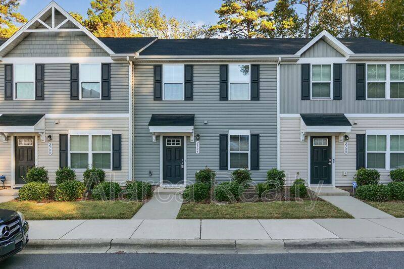 Townhouse for rent at 2504 McCurdy Trail, Charlotte, NC 28269