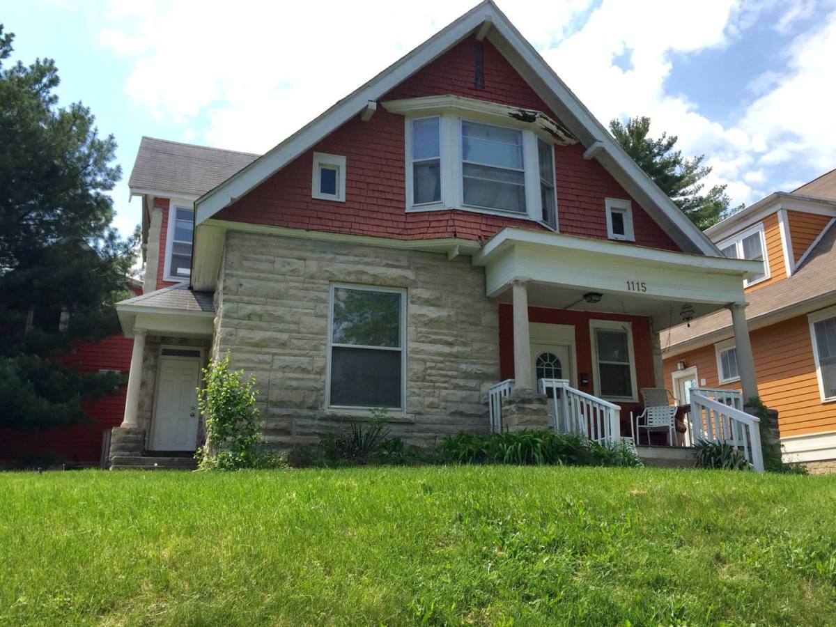 Apartment for rent at 1115 N College Ave, Bloomington, IN 47404