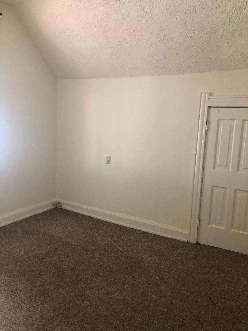 Apartment for rent at 1115 N College Ave, Bloomington, IN 47404