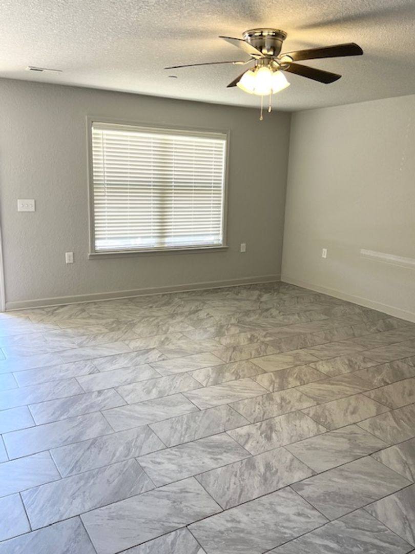 Apartment for rent at 100 Pine Ridge Place, Rogersville, AL 35652