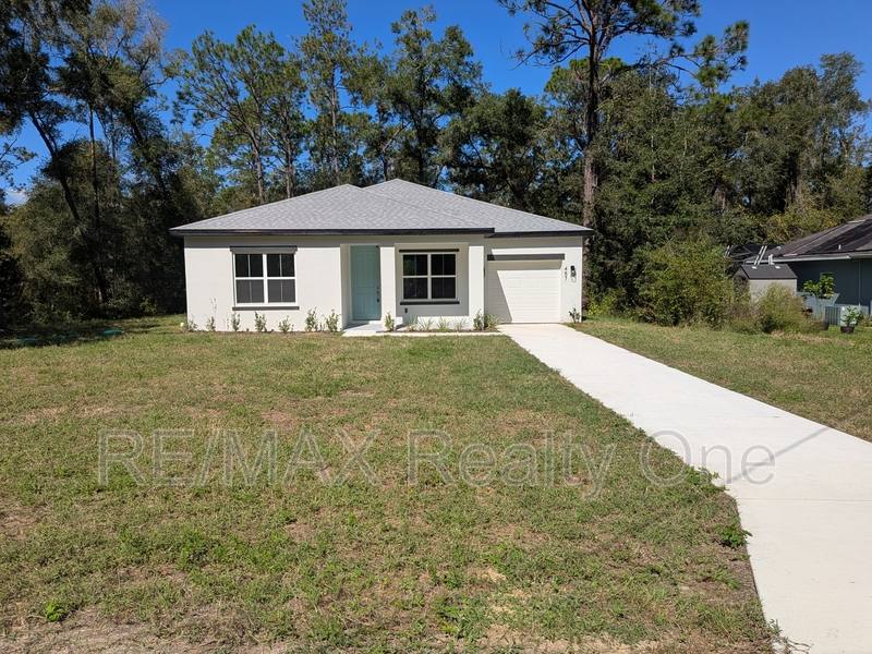 House for rent at 457 E Panama Dr, Dunnellon, FL 34434