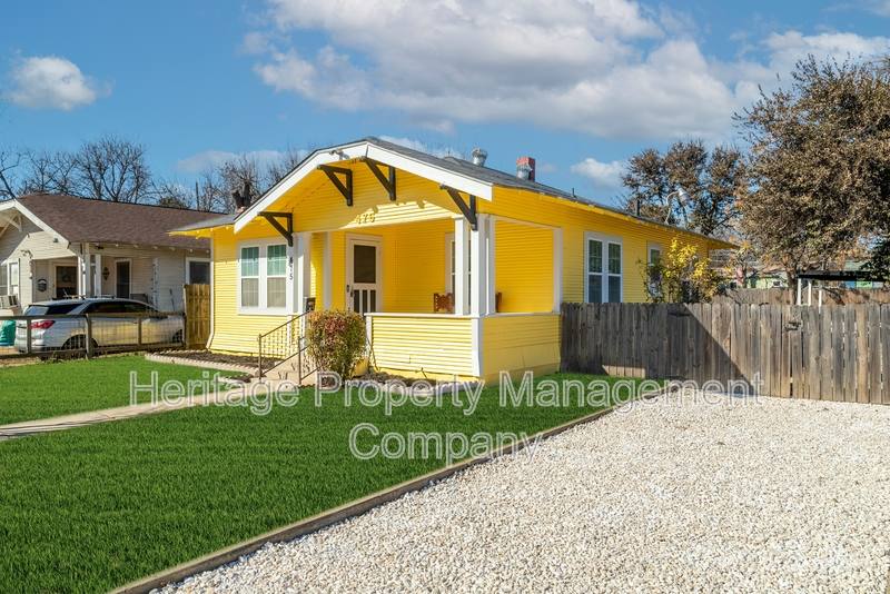 House for rent at 475 E French Place, San Antonio, TX 78212