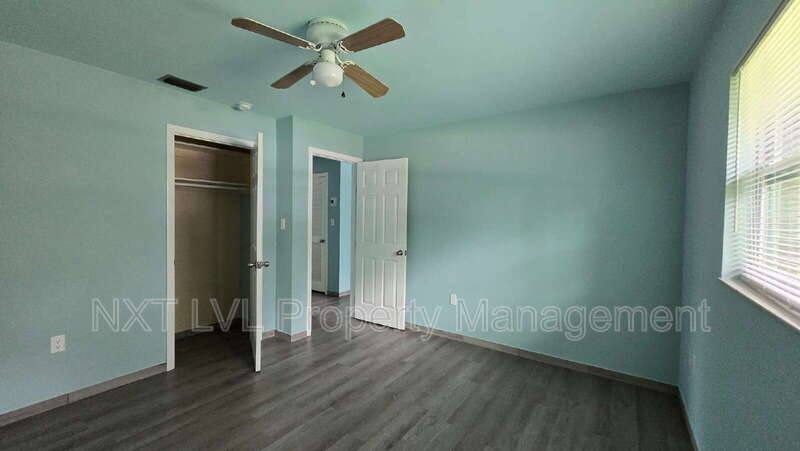 Apartment for rent at 2095 Eloise Circle, North Fort Myers, FL 33917