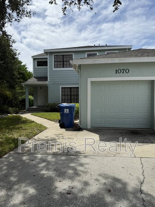 Townhouse for rent at 1070 Sanabel Court NE, Saint Petersburg, FL 33702