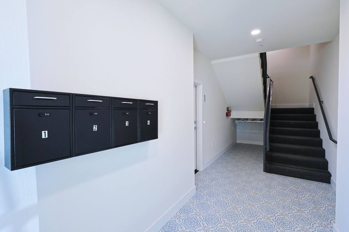 Apartment for rent at 1189 W 37th Place, Los Angeles, CA 90007