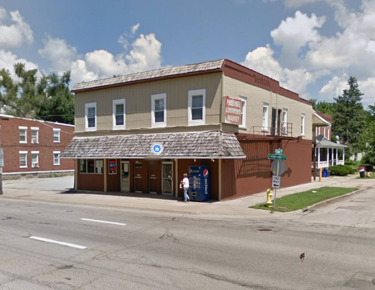 Apartment for rent at 301-303 N Longwood St, Rockford, IL 61107