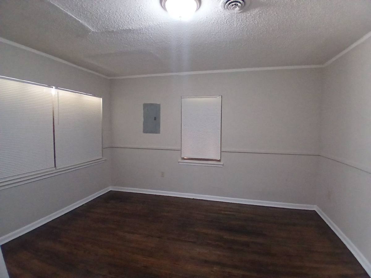 House for rent at 1917 Farrington St, Memphis, TN 38109
