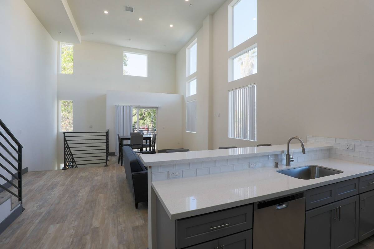 Townhouse for rent at 2684 Orchard Ave, Los Angeles, CA 90007