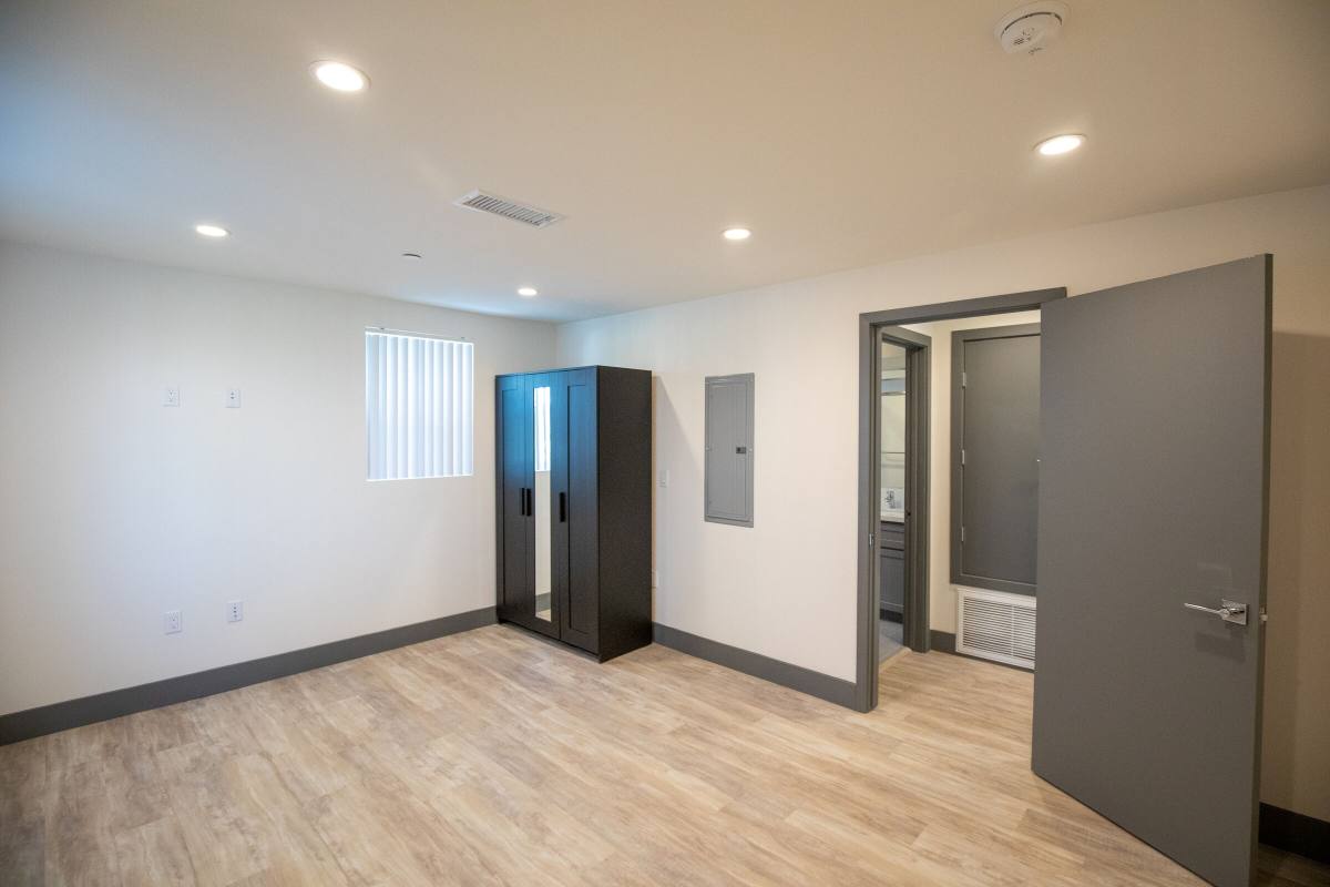 Townhouse for rent at 2684 Orchard Ave, Los Angeles, CA 90007