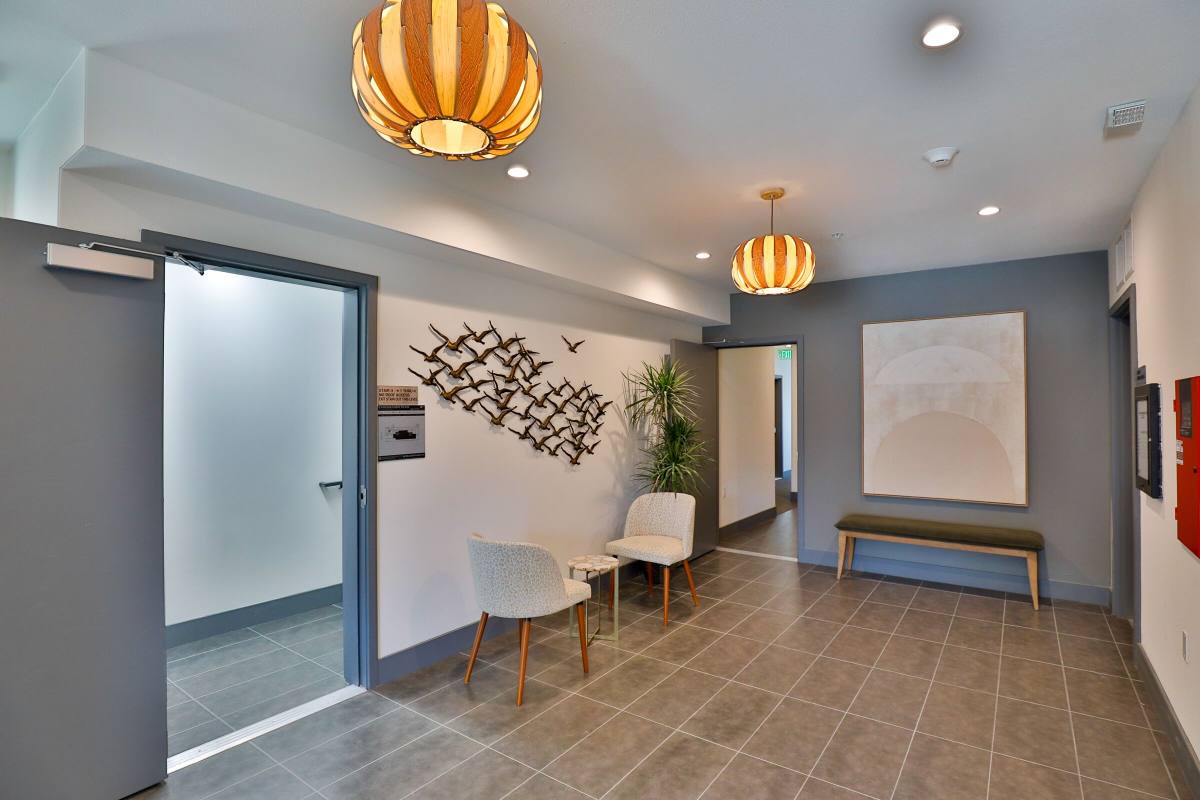 Townhouse for rent at 1155 W 36th Place, Los Angeles, CA 90007