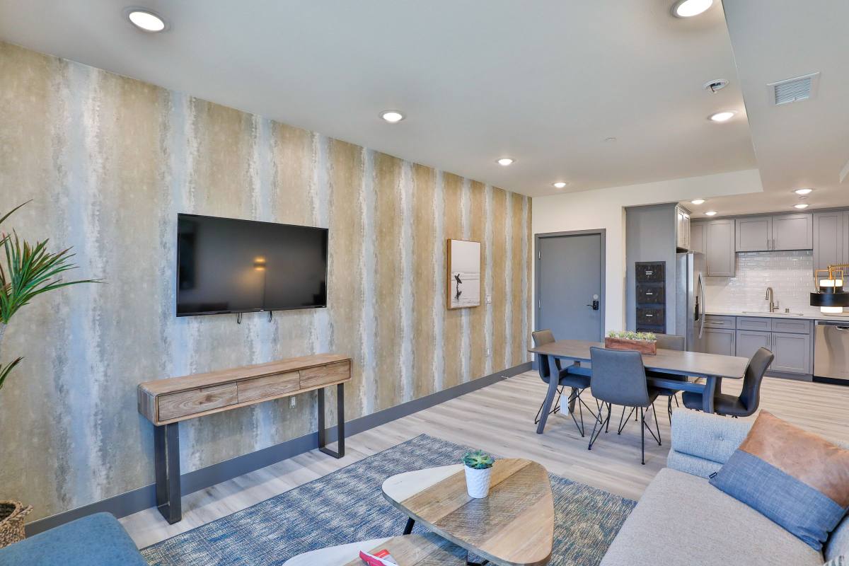 Apartment for rent at 3431 S Catalina St, Los Angeles, CA 90007