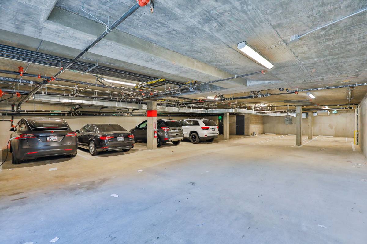 Apartment for rent at 3431 S Catalina St, Los Angeles, CA 90007