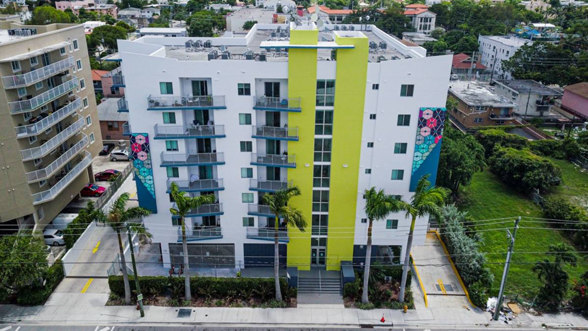 Apartment for rent at 624 SW 1st St, Miami, FL 33130