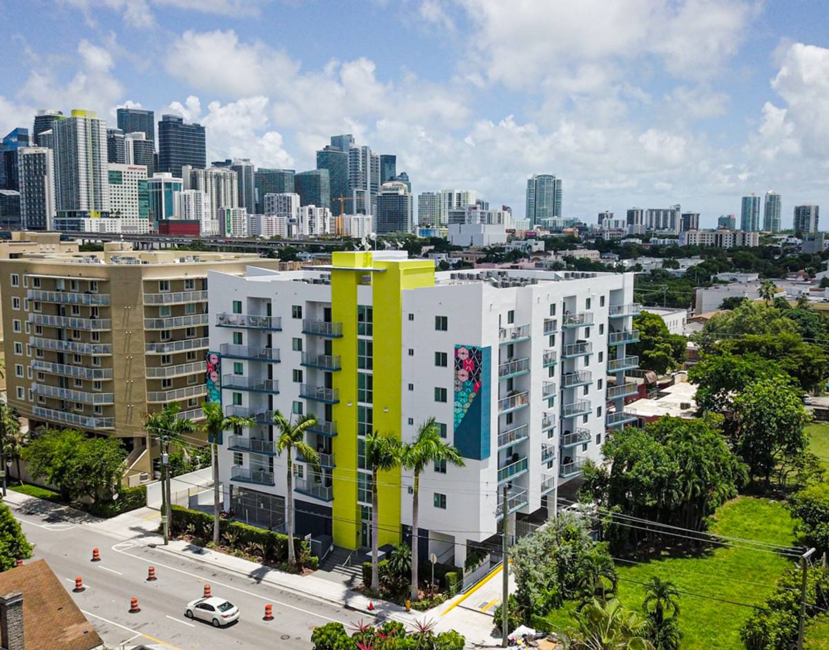 Apartment for rent at 624 SW 1st St, Miami, FL 33130