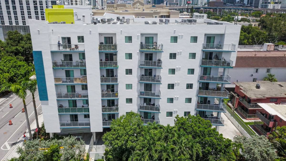 Apartment for rent at 624 SW 1st St, Miami, FL 33130