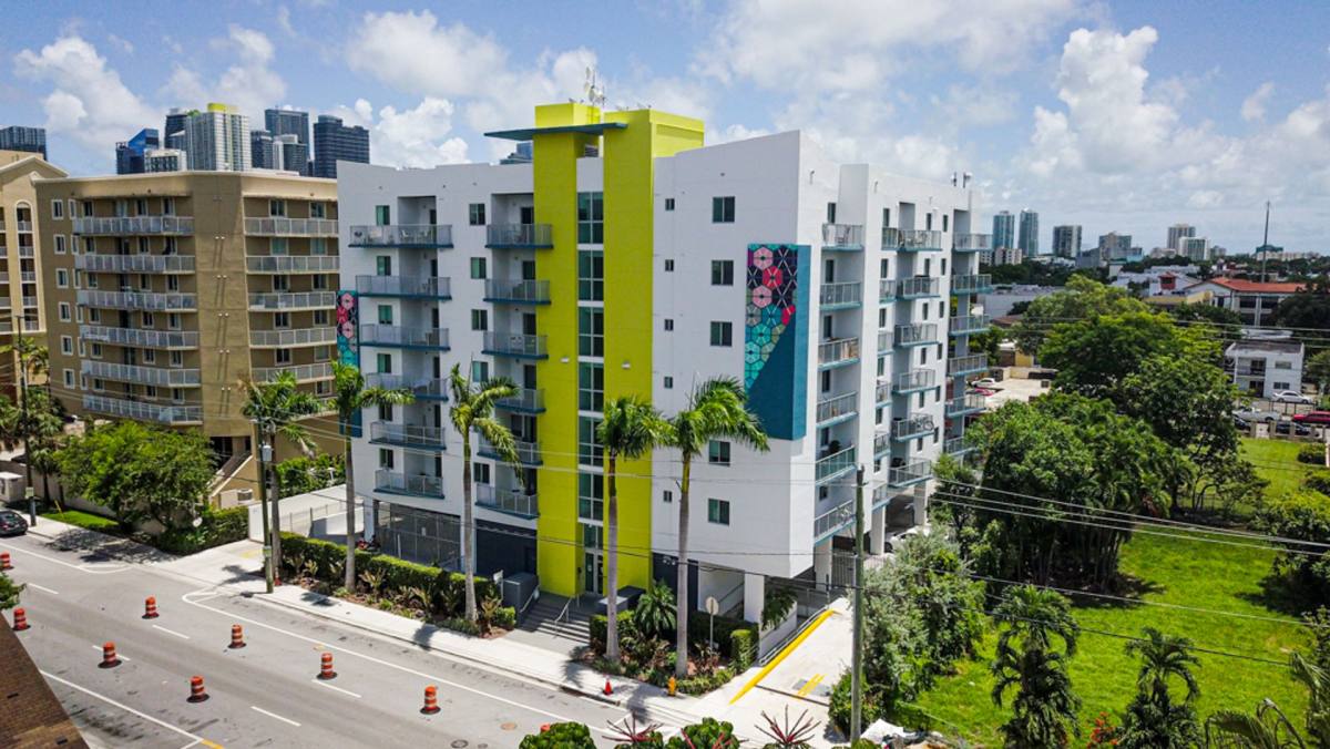 Apartment for rent at 624 SW 1st St, Miami, FL 33130